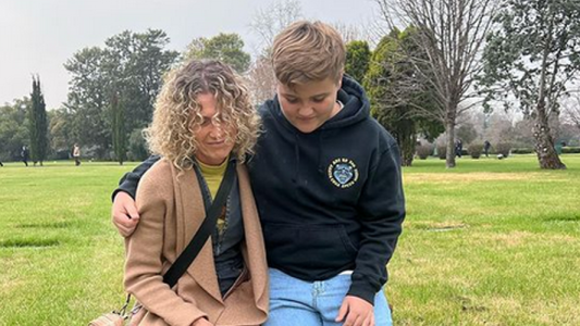 Maru Botana y su hijo Juani visitaron la tumba de Facu: "Sufrí mucho y todos lo saben"