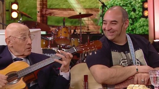 De Got Talent a La Peña: la visita de Samuel Johnson y su nieto Alexis
