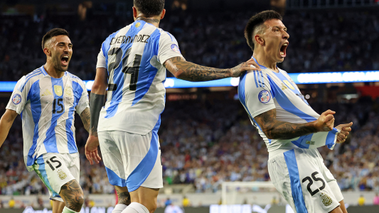 Centro de Messi, cabezazo de Mac Allister y gol de Licha Martínez