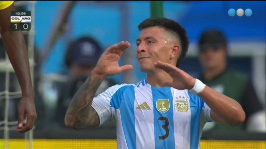 Lisandro y Lautaro Martínez casi tienen el empate con dos pelotas paradas - Colombia vs. Argentina