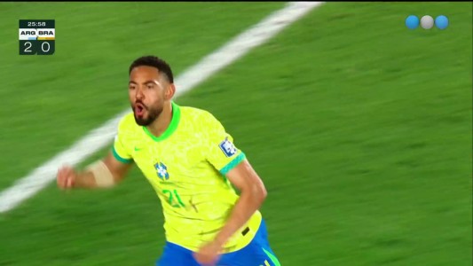 El Scratch descontó en la primera que llegó al arco - Argentina vs. Brasil - Eliminatorias 2026