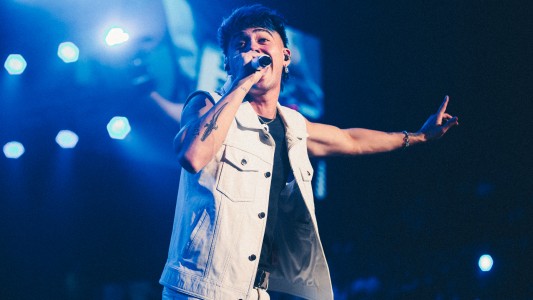 Tras el lanzamiento de su nuevo álbum, Luck Ra anunció su primer estadio