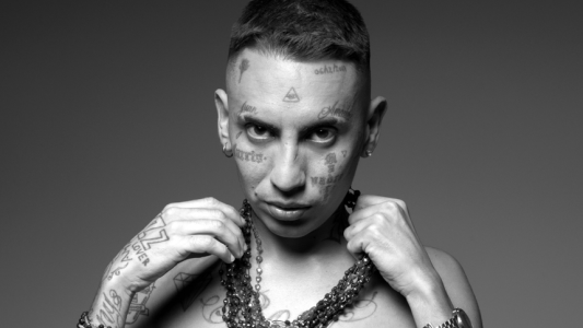 Neo Pistea estrenó "Culto II", un álbum con colaboraciones inéditas y un sonido experimental
