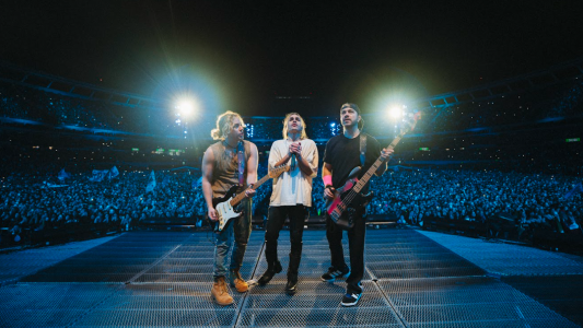 Airbag estrena "Adiós Nonino" en vivo desde el Monumental