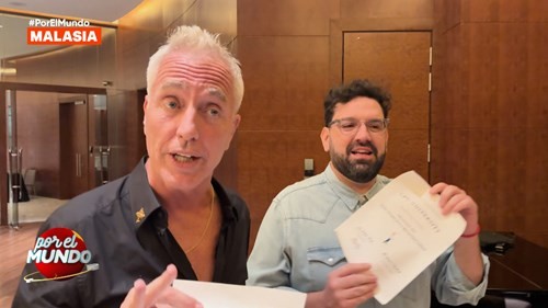 Marley y Damián Betular celebraron recibirse de chefs
