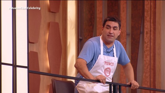 Del enojo al festejo: el Turco Husaín pasó del plato más furioso a subir directo al balcón