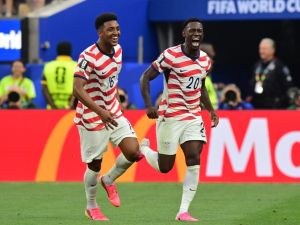 Estados Unidos barrió a Paraguay en el debut y arrancó el Mundial con un contundente 4 a 1