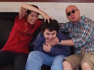 Quién es Virginia Mones Ruiz, la mujer que acompañó al Indio Solari durante gran parte de su vida