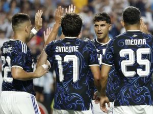 Sin arriesgarse, Argentina le ganó por 2-0 a Honduras en su amistoso pre-Mundial